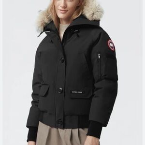 Women’s black Canada Goose chilliwack bomber